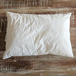 Little sleepy head toddler pillow. Pet/smoke/artificial fragrance free home.